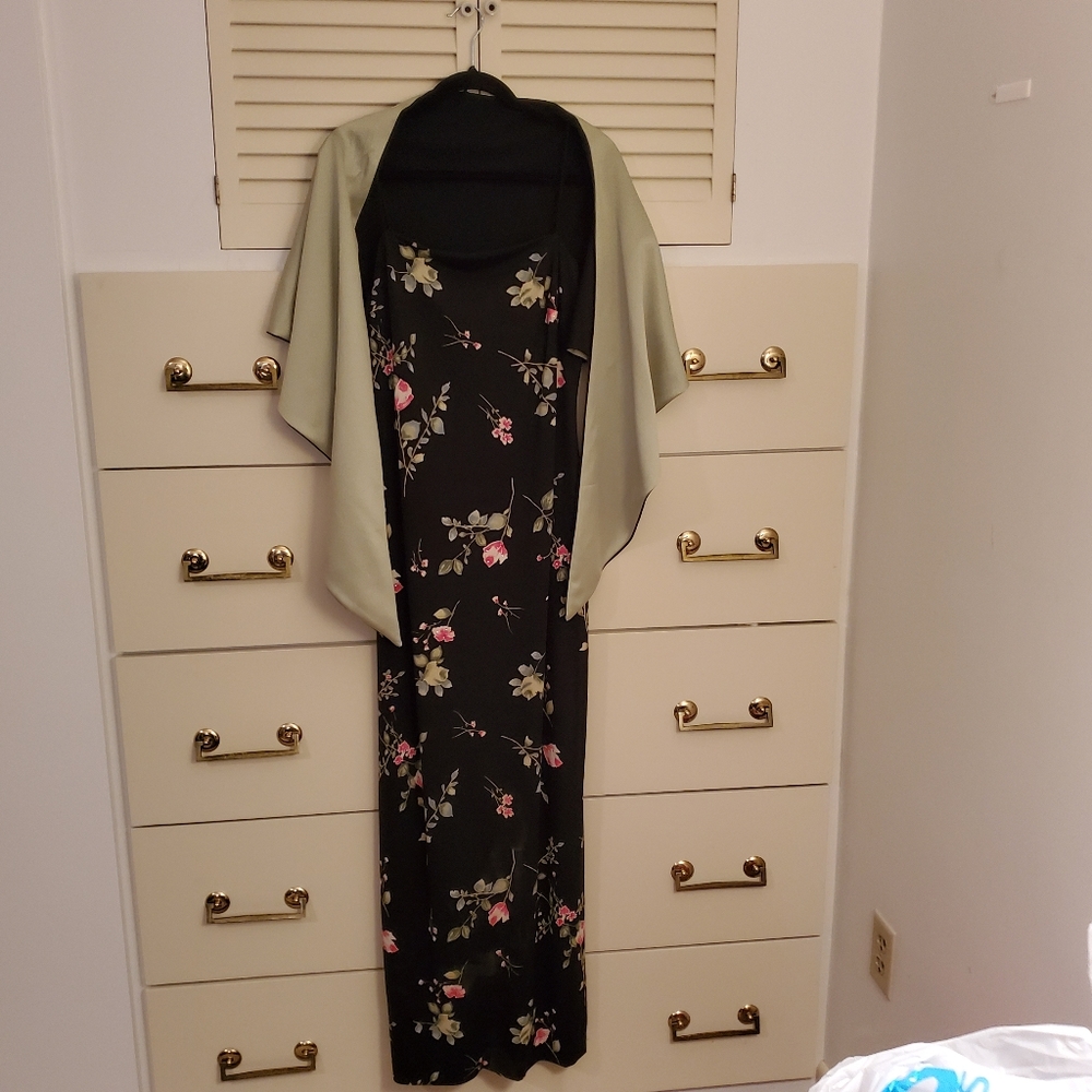 Ladies Arianna Long Black/Green/Pink Dress w/Stole